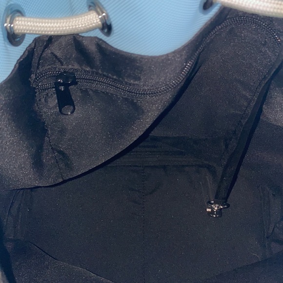 Lacoste Baby blue bucket shoulder bag - Picture 5 of 5